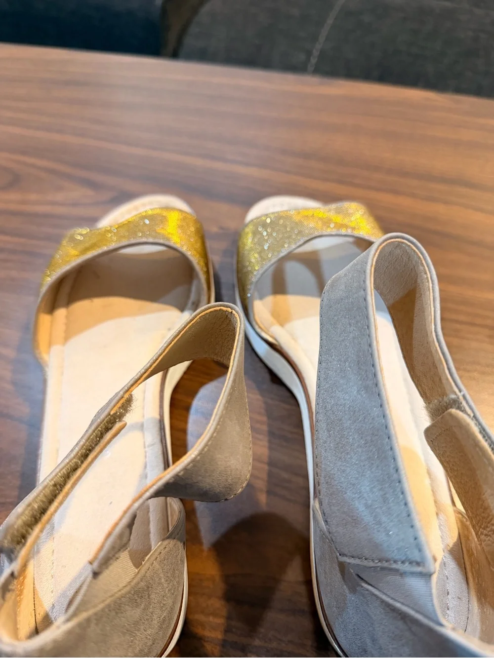 Gabor Womens Gold Glitter Ankle-Strap Sandals Size 8.5 US 10.5